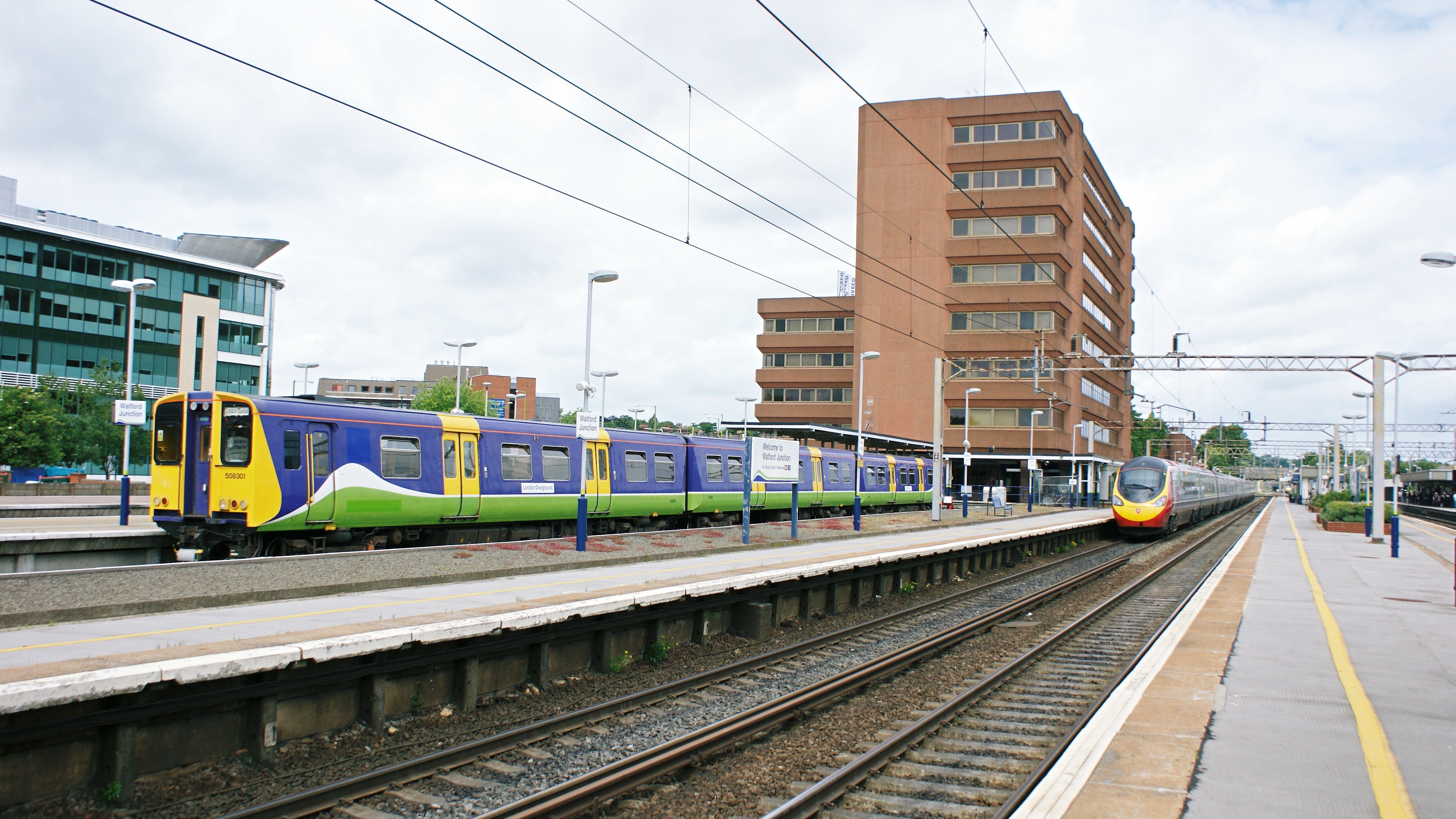 Station Watford Junction