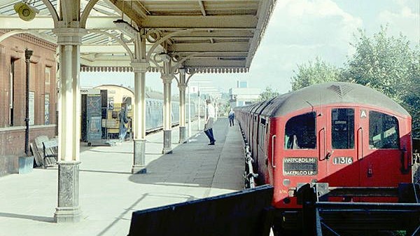 Station Watford Junction